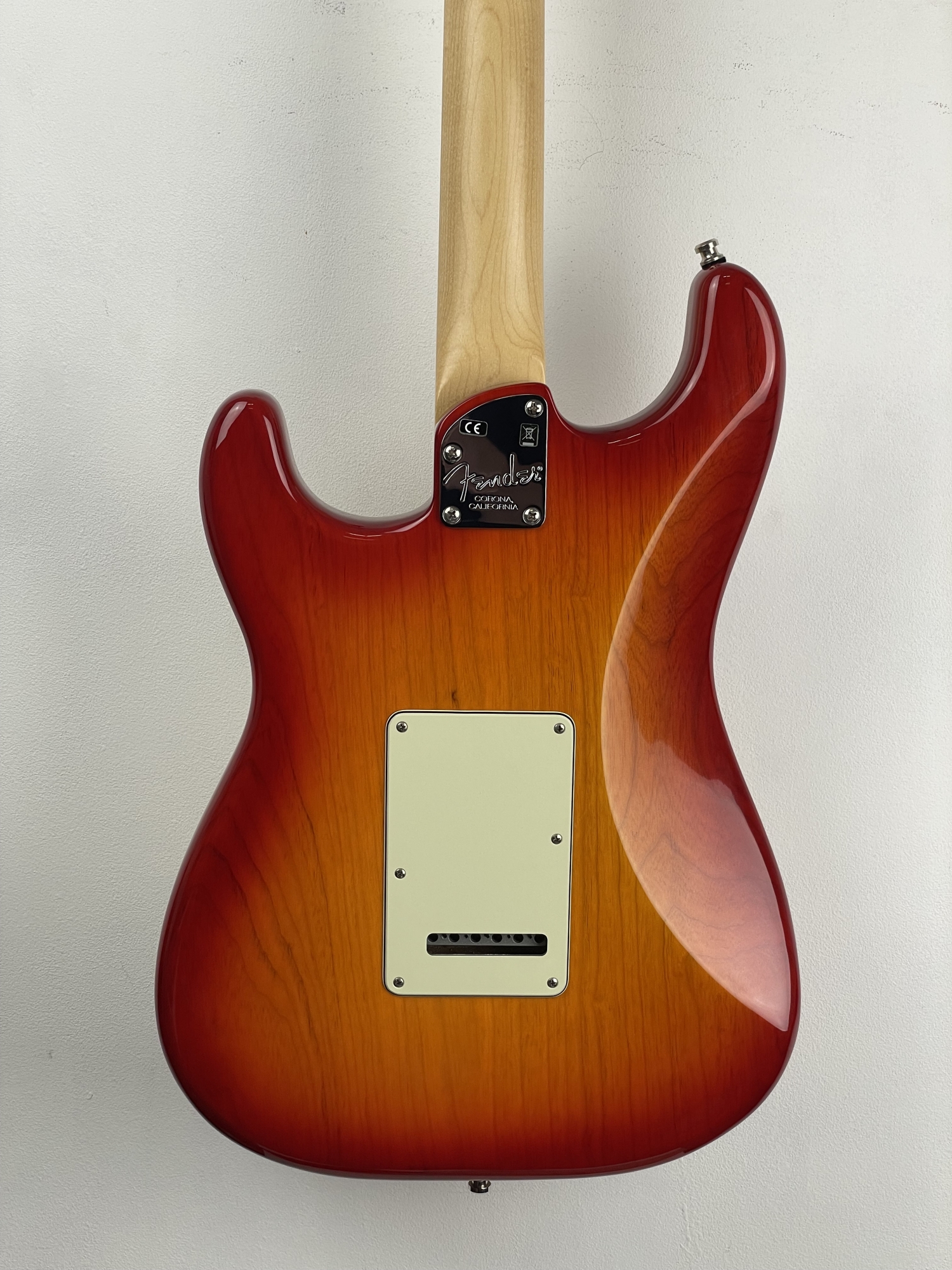 Fender American Elite Stratocaster with Maple Fretboard 2017 Aged