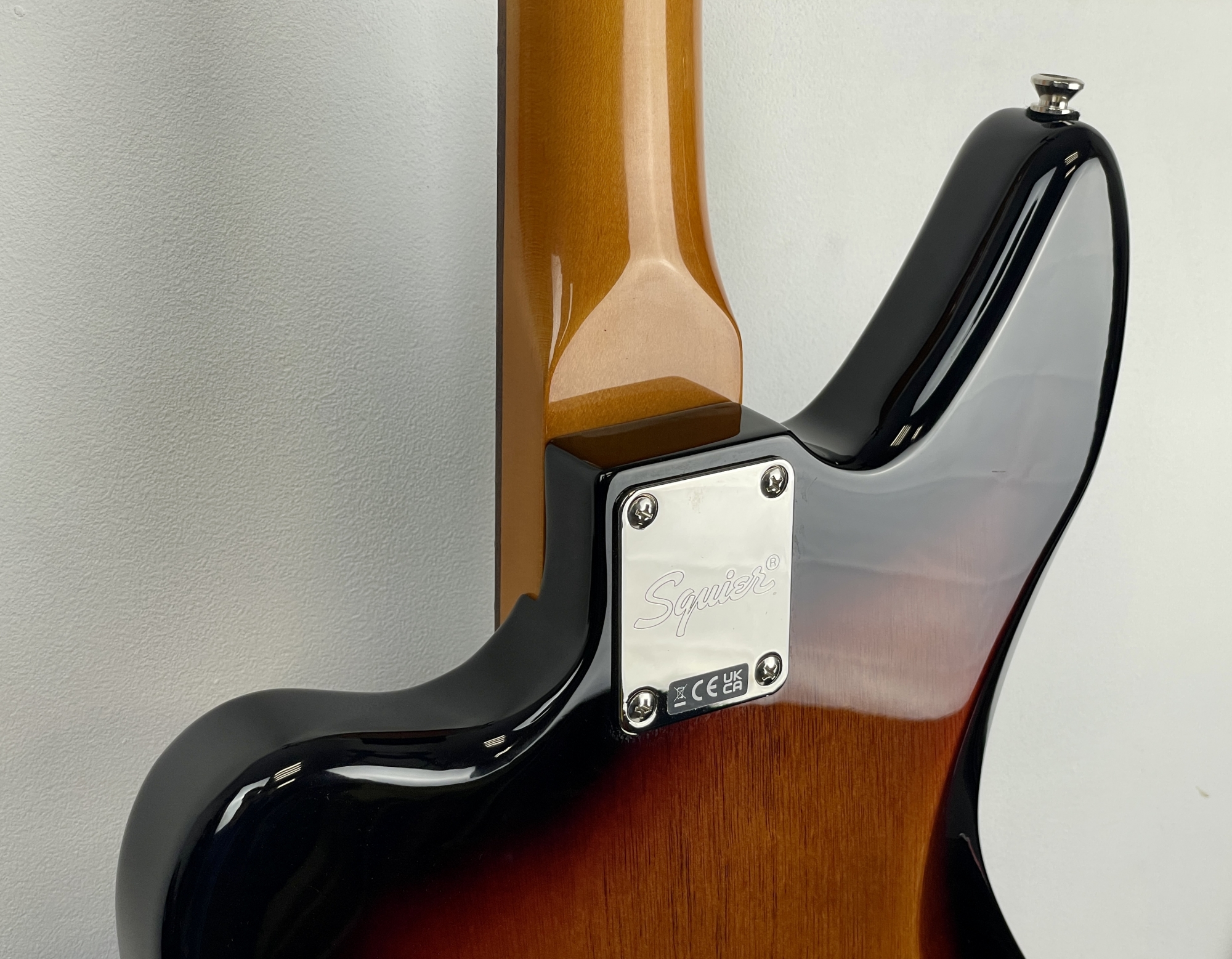 FENDER Squier Classic Vibe Jaguar Bass - 3-Color Sunburst